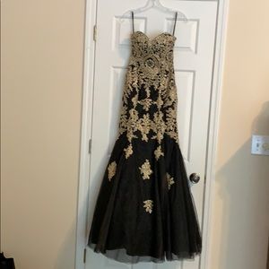 Floor Length made by Gloie Dress size 2.